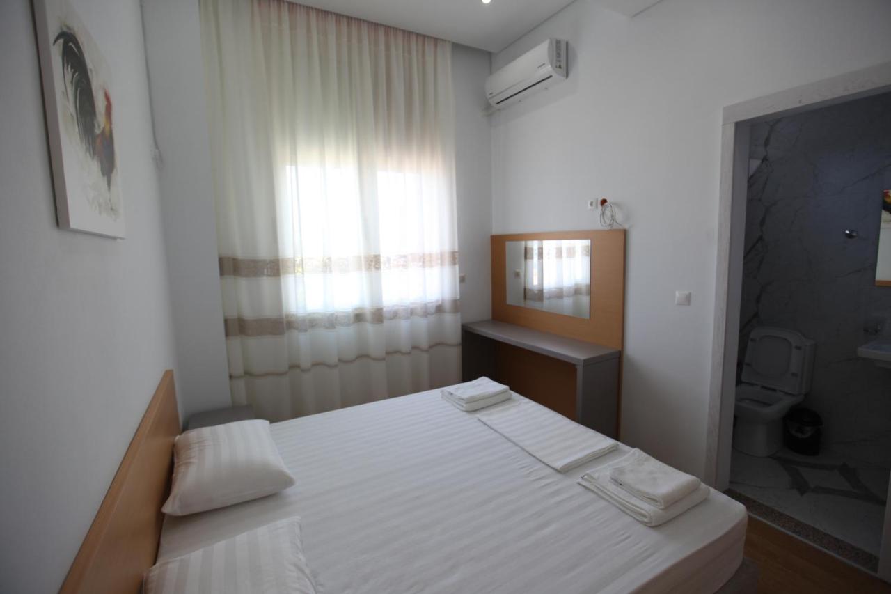 Mane Apartments Sarande Exterior photo